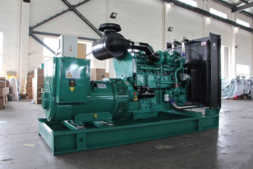 吐鲁番320kw康明斯柴油发电车出租组图片 吐鲁番320kw康明斯柴油发电车出租组图片