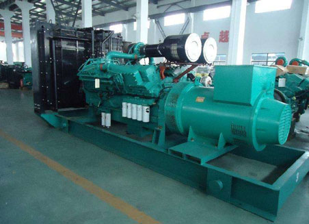 吐鲁番800kw康明斯柴油发电机组图片 吐鲁番800kw康明斯柴油发电机组图片